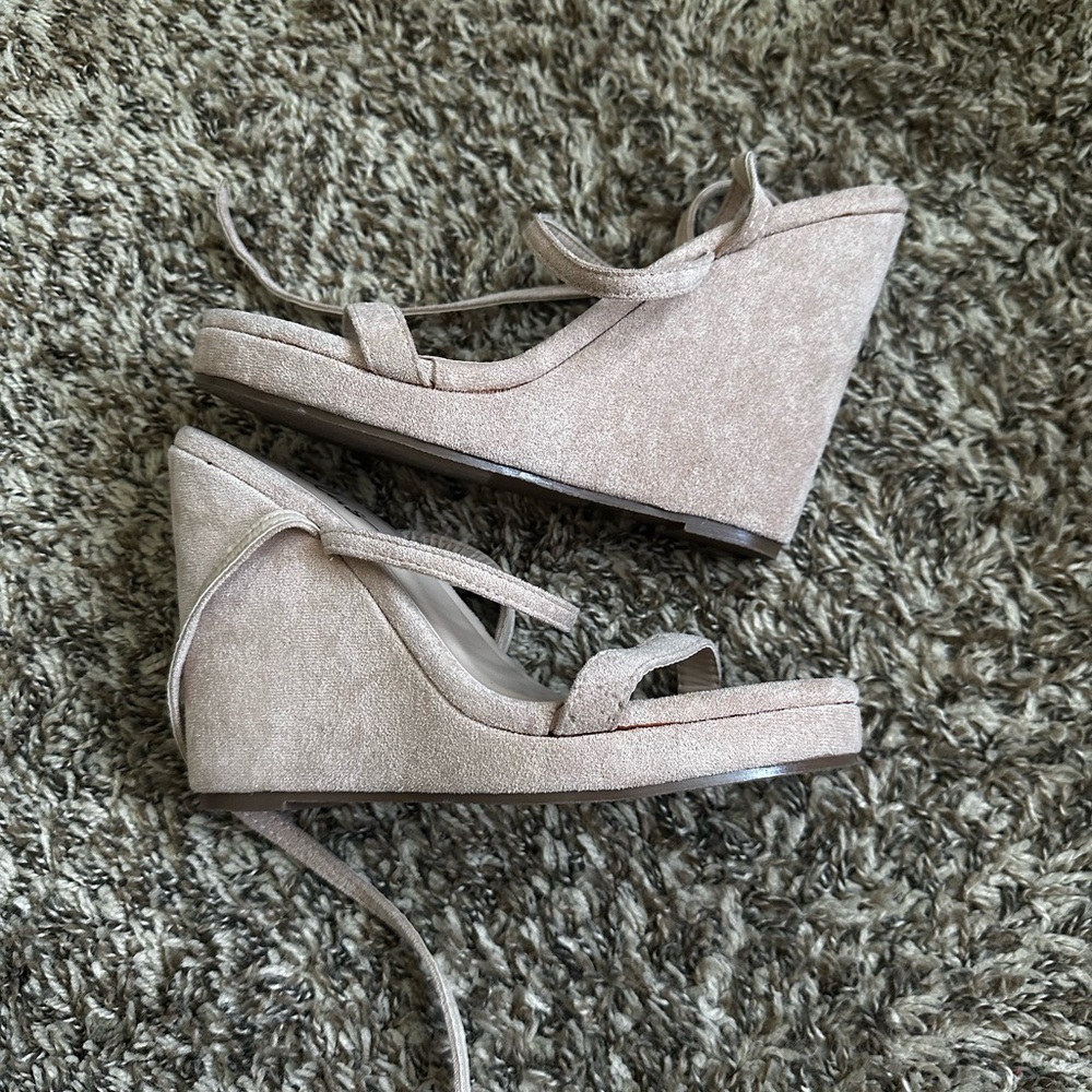 Suede Wedge Sandals 4.5" Heel Blush Pink Size 7 Minimalist - Picture 2 of 5